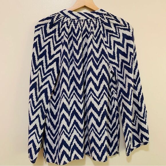 Lilly Pulitzer Navy and White Chevron Elsa Silk Blouse size small - Picture 7 of 7
